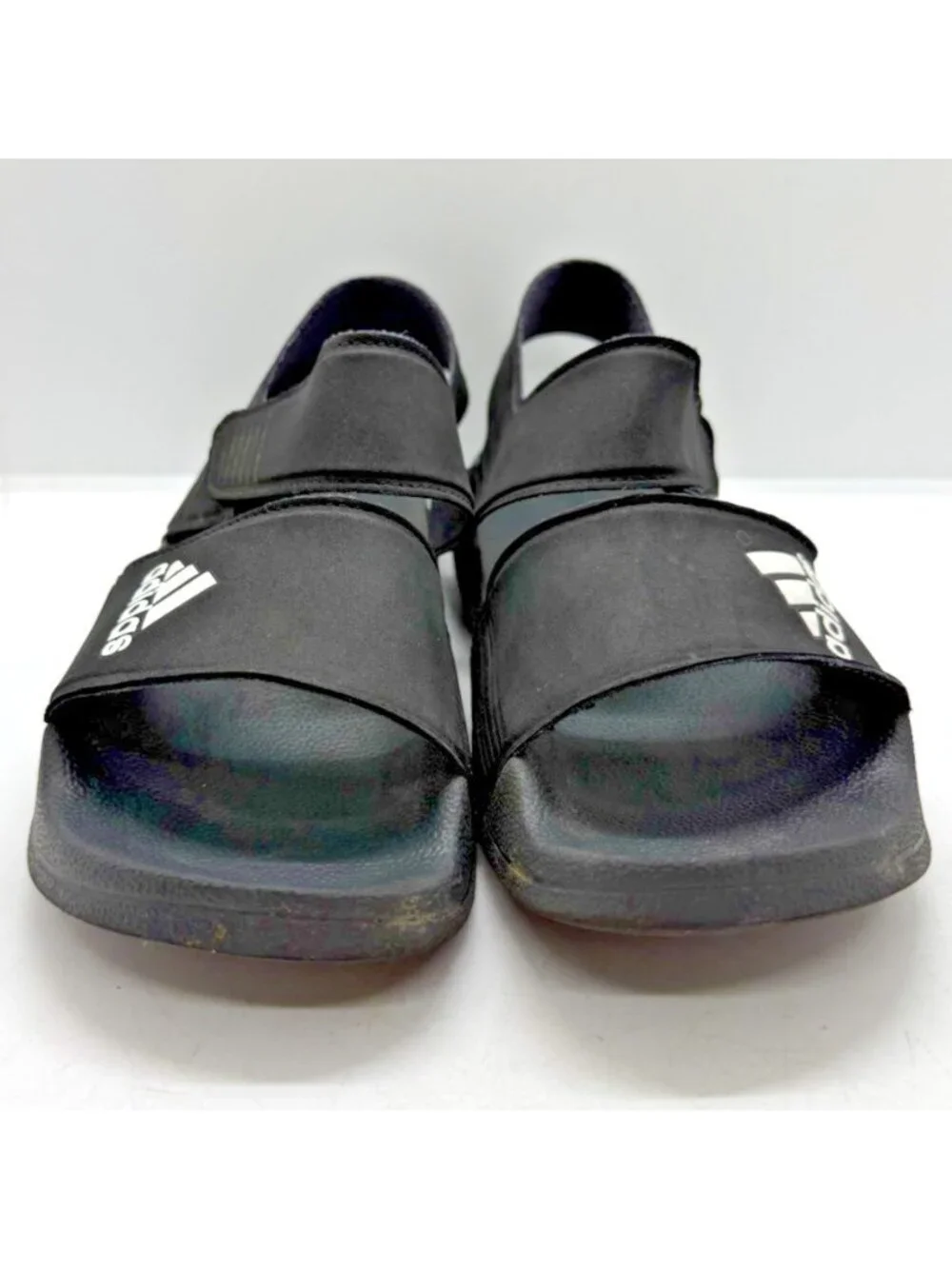 Adidas Adilette Sandals Youth Size 4 Black/White Unisex GW0344 Hook & Loop Beach